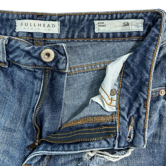 Bullhead Jean Shorts Size 5 Mom Short High Rise Distressed Rolled Cuff Ripped - Picture 2 of 7